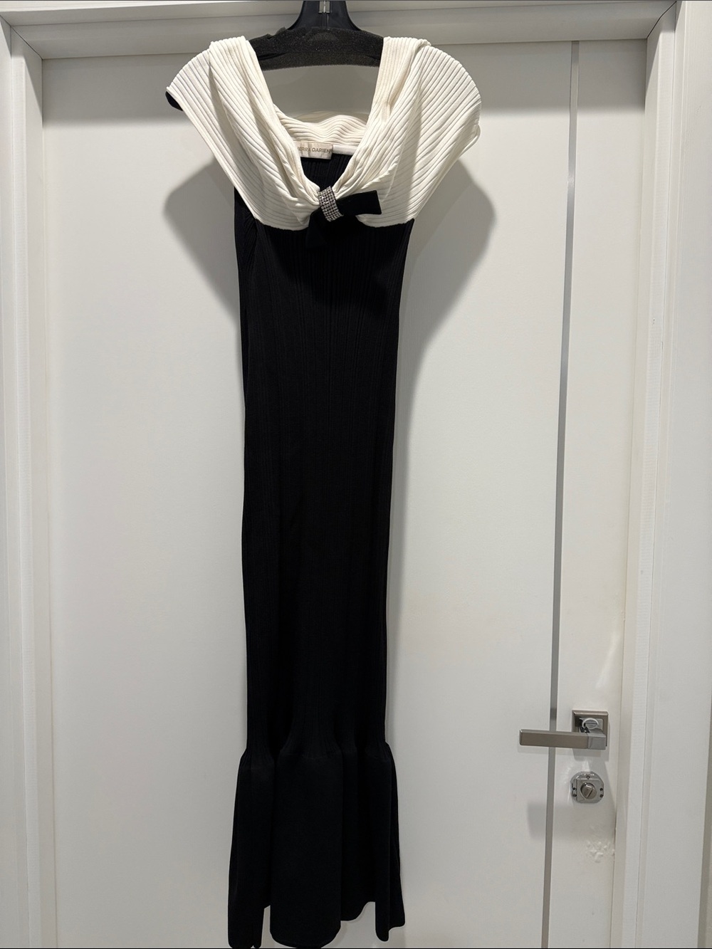 Off the shoulder Elegant Black Maxi Dress